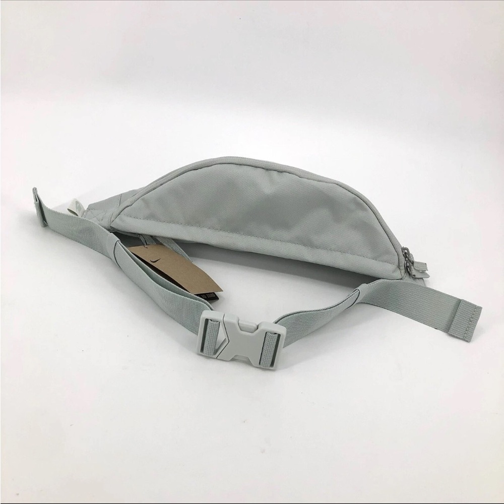 Nike Heritage Waistpack 3L Light Silver Belt Bag Fanny Pack - Picture 4 of 8